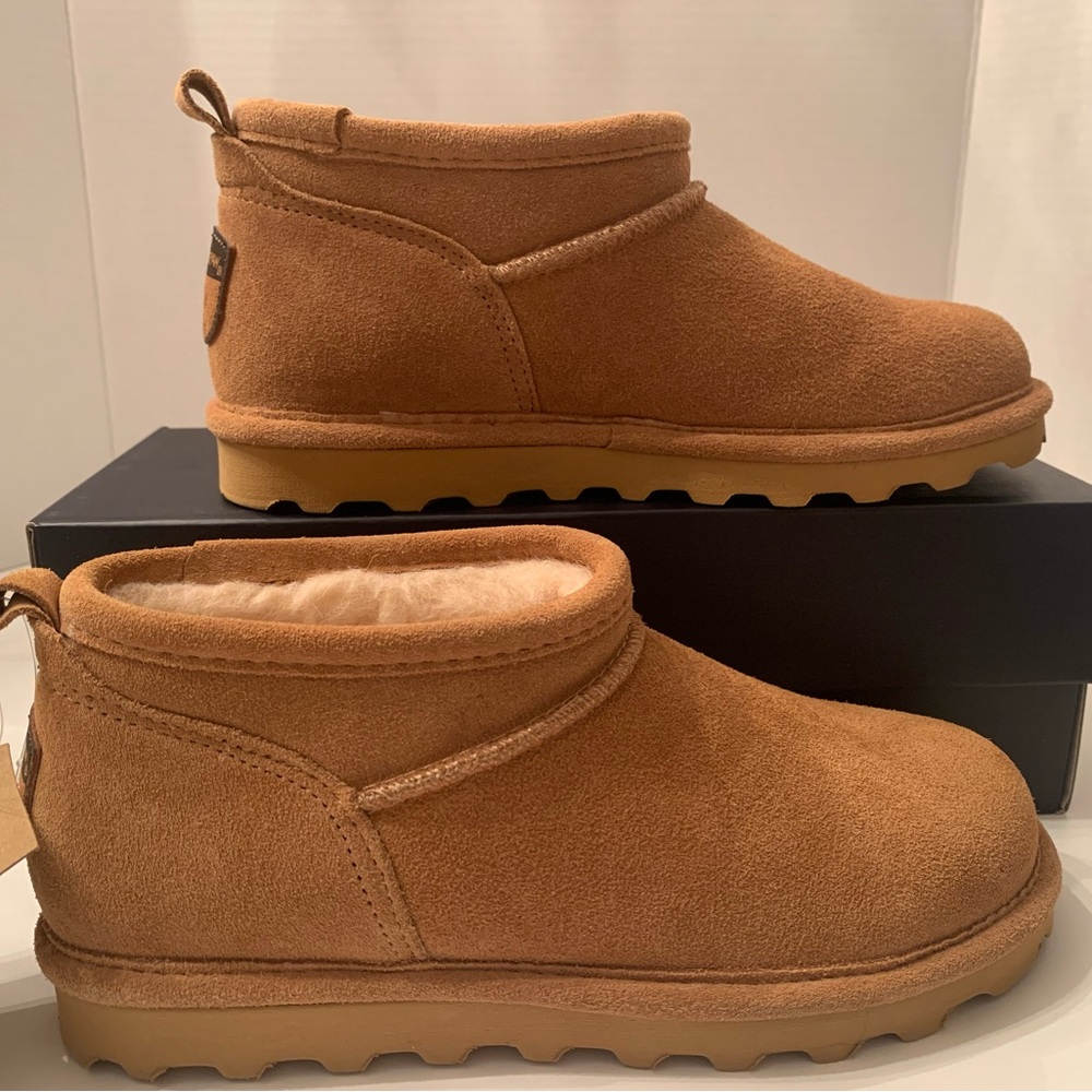NWT Bear Paw Women’s/ Kids Shorty Suede Boots Size 5 Iced Coffee